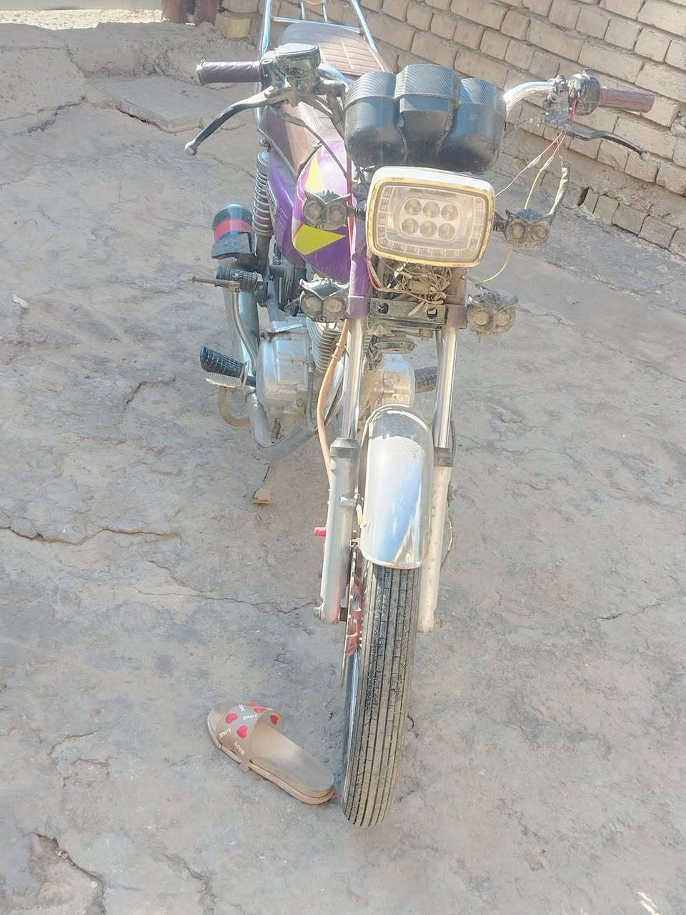 سعر ٥٥٠ وبيها مجال مكان الدراجه رئاسه المعلمين العصائب 
سلام عليكم دراجه تايكر أوراق سكنر مديل 2024 عوزه شويه ترتيب ذابه مدا استخدمها واتساب ***********
