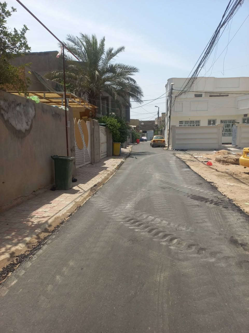 للبيع مشتمل طابقين موقع ممتاز  100م تحويل أسهم  في طويريج حي الرياض غرفتين نوم وستقبال وصاله ومطبخ ومجمع صحيات خارجي وداخلي كل الخدمات متوفره للإستفسار الاتصال***********او مراجعة مكتب عقارات ابو كرار
