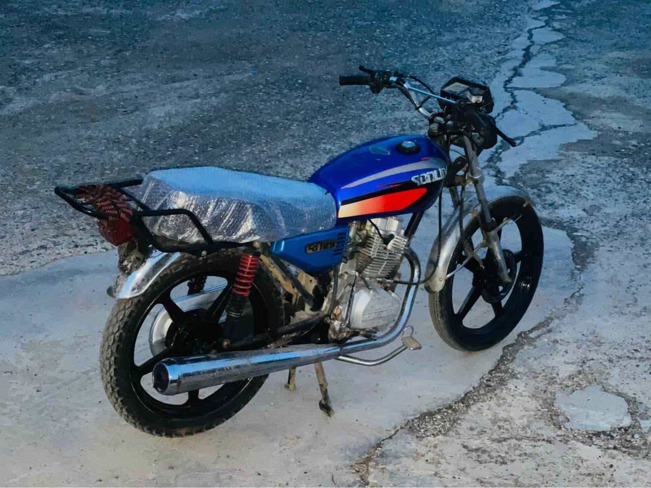 سحري خواي هه مو بازار
فررشتن يان گورينه وه
سافيين 2021 مه كينه 150
بي عه يبه به شه رتي هه مو شتيكي
سحري 270هه زارمه عامه له 
شوين كويه
*********** كويسينجاك, أربيل
