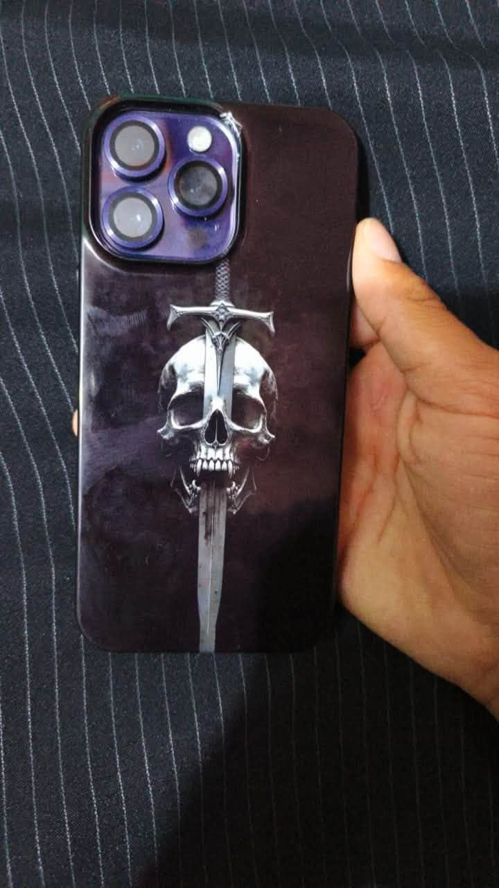 iPhone 14 Pro Max 256GB Deep Purple
نسخة الشرق الأوسط
بطارية 79%
كلشي شغال 100
ويا الكرتون الأصلي
بيه شخوط استخدام بالإطار فقط
السعر 850 ألف قابل للتفاوض للجادين
للتواصل ***********

