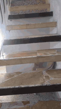 السلام عليكم بيت للبيع ٢٠٠ متر قاطين ابو غريب حي شهداء فرع مطعم القمه ***********  بي وتساب
