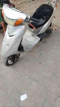 دراجه عصفوري للبيع  جاهزه كلشي شغال لايت عالي وناصي  اشاير شغالات وبك ...