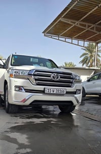 لاندكروز 2016 رقم بغداد مكفوله شركه ساز فول مواصفات الصور موضحه سعر 45...