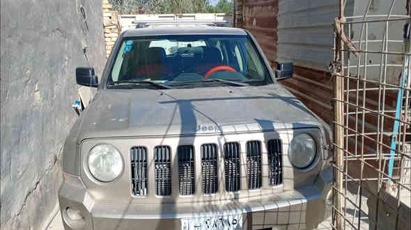 للبيع سيارة جيب باتريوت السيارة جديد مكفوله من العيب الشرعي والظربه القويه بيه قطع صبغ اثر جراد  موديل 2009 رقم بغداد حجم المحرك 2400 مداور ميسان بيه وكاله عامه  السعر 95 بيه مجال قليل  العنوان ميسان حي العسكري ***********
