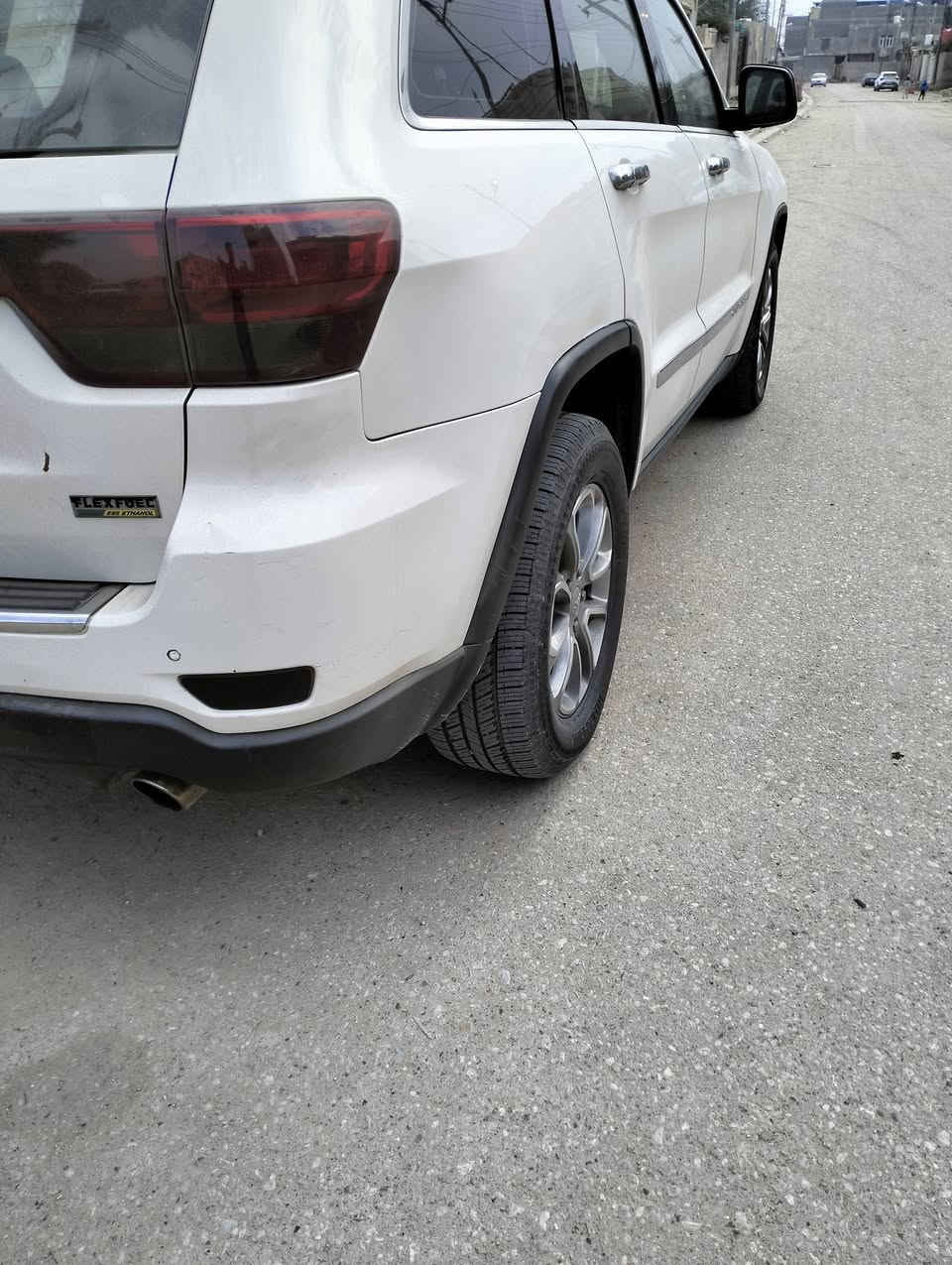 السلام عليكم جيب لاريدو للبيع مديل 12 كفاله من الضربه فقط قطعتين صبغ كفاله كير مكينه حداده عامه تبريد تخم تأير سياره بسمي العنوان البصره لقرنه الشرش ***********
