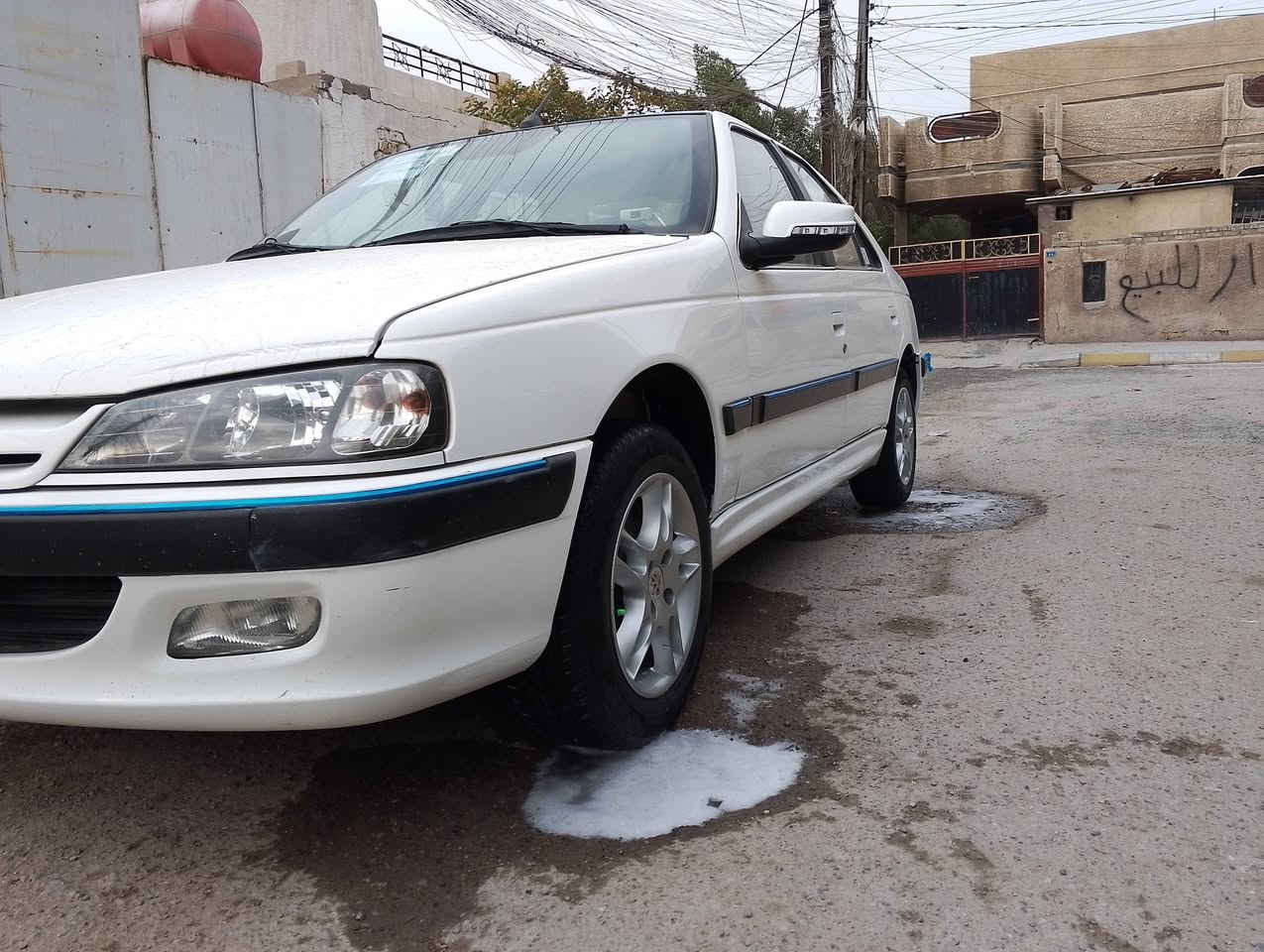 سلام عليكم
بيجو بارص 24موديل حره
ماشيه 32كفاله من الصبغ والتبديل والبارد كشنات كهرباء 
تحكم جهتين كأمر خلفيه حساس خلفي للستفسار
***********مكاني بغداد
سعر85
