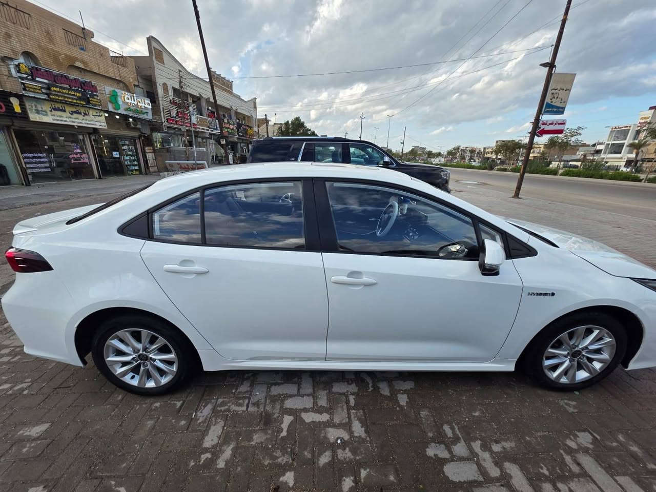 السلام عليكم كورلا للبيع 24هايبرد السياره شكل خليجي فول مواصفات داخل احمر 
كشنات كهرباء 
بصمه 
فول للاخير 
ماشية 45الف
على وضع الشركه السياره 
سبير مانازل 
رقم بغداد 
 

السياره كفاله عامه 
بصمتين وياها 
غراضها كامله وياها على وضع 
 الشركه

مكان بغداد حي الجهاد
السعر 147  ***********
