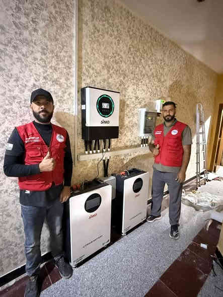 تم ربط منضومه بقدره 50 امبير نهاري و30 امبير ليلي في محافضه بغداد في منطقه البلديات  وتم ذلك بواسطه شركه الجزيرة للطاقه الشمسية وتم استخدام بطاريات ماركه ساكو بحجم ١٥ كيلو واط وانفيرتر ساكو بقدره ١٢ كيلو واط والواح نوع لونجي 620  واط عدد 25 لوح وتم الربط بواسطه كادر متخصص وهندسي في تنصيب المنضومات الطاقه الشمسية شركة الجزيرة الحل الامثل لتجهيز منزلك او عملك بنظام الطاقة الشمسية كل ما عليك الاتصال او الاستفسار والباقي علينه‏‪***********‬‏--***********
