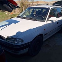 ؤبل استرا ستيشن موديل 96 ؤربي  رقم نينوى إلماني شرط التحويل    مابيها ...