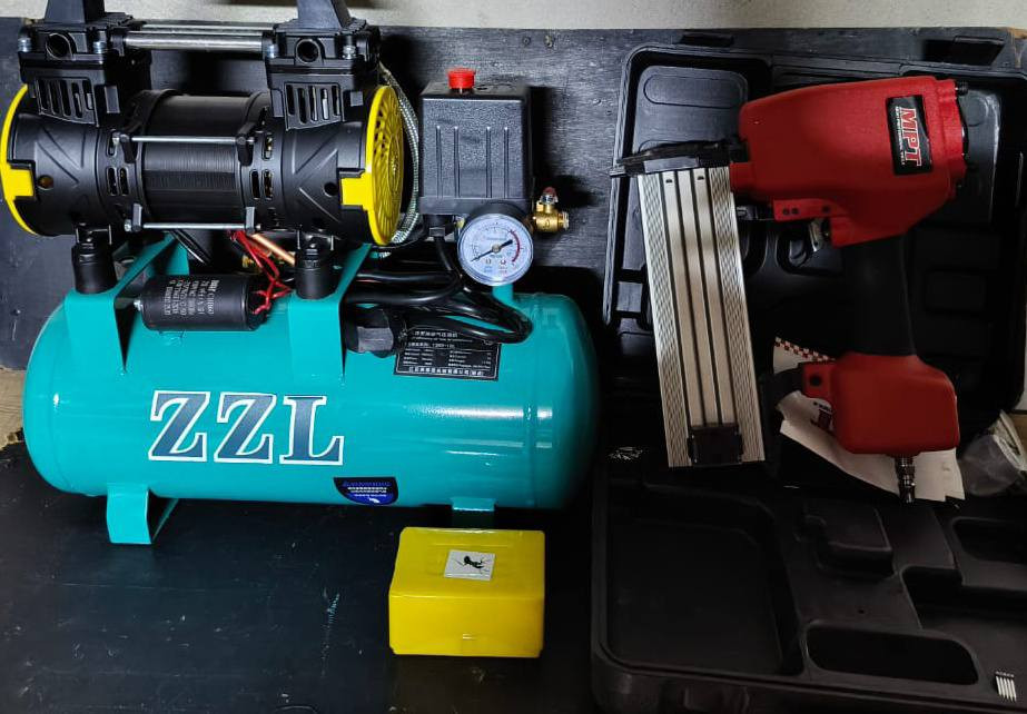 السلام عليكم
سيت كامل 
تأسيس واير سيمنس
سقوق ثانويه 
ثبيت 
أي شي 

كمبريسر ٩ لتر 
صونده ١٠ متر 
بسمار ٢٠٠٠ بسمار، ١٨ ملم 
مسدس تأسيس من شركة MpT
توصيل 
السعر 
١٦٥ الف 
الطلب و الاستفسار 
***********
