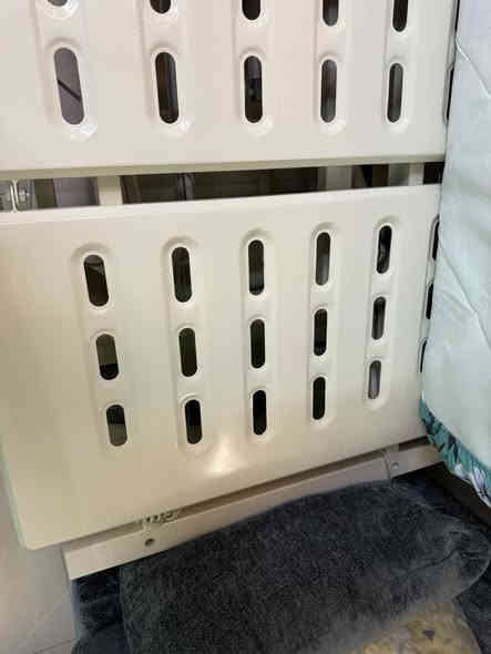 جرباية طبية كهربائية نظيفة جدا قليله استعمال ٥٠٠ الف رقم وات ساب ***********
