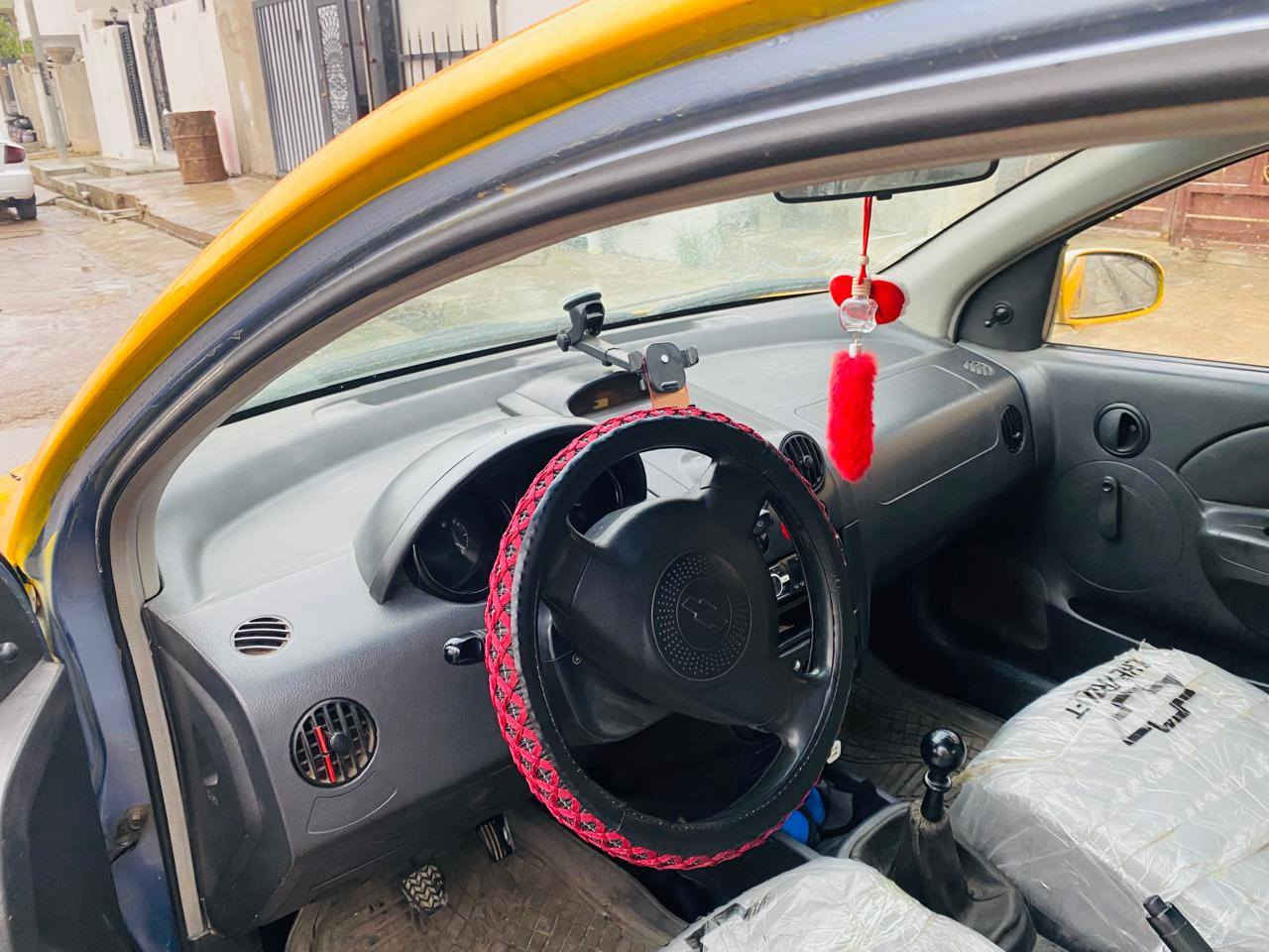 السلام عليكم افيو لبيع راقم دولية صاير حلو سنواي جديده لفين وثلاثين تانتهي صدر جديد تايرات جديد ناقاب صفراء بيها بخار بلا محراك السعره 42 وبيها مجل وهذا رقمي ***********
