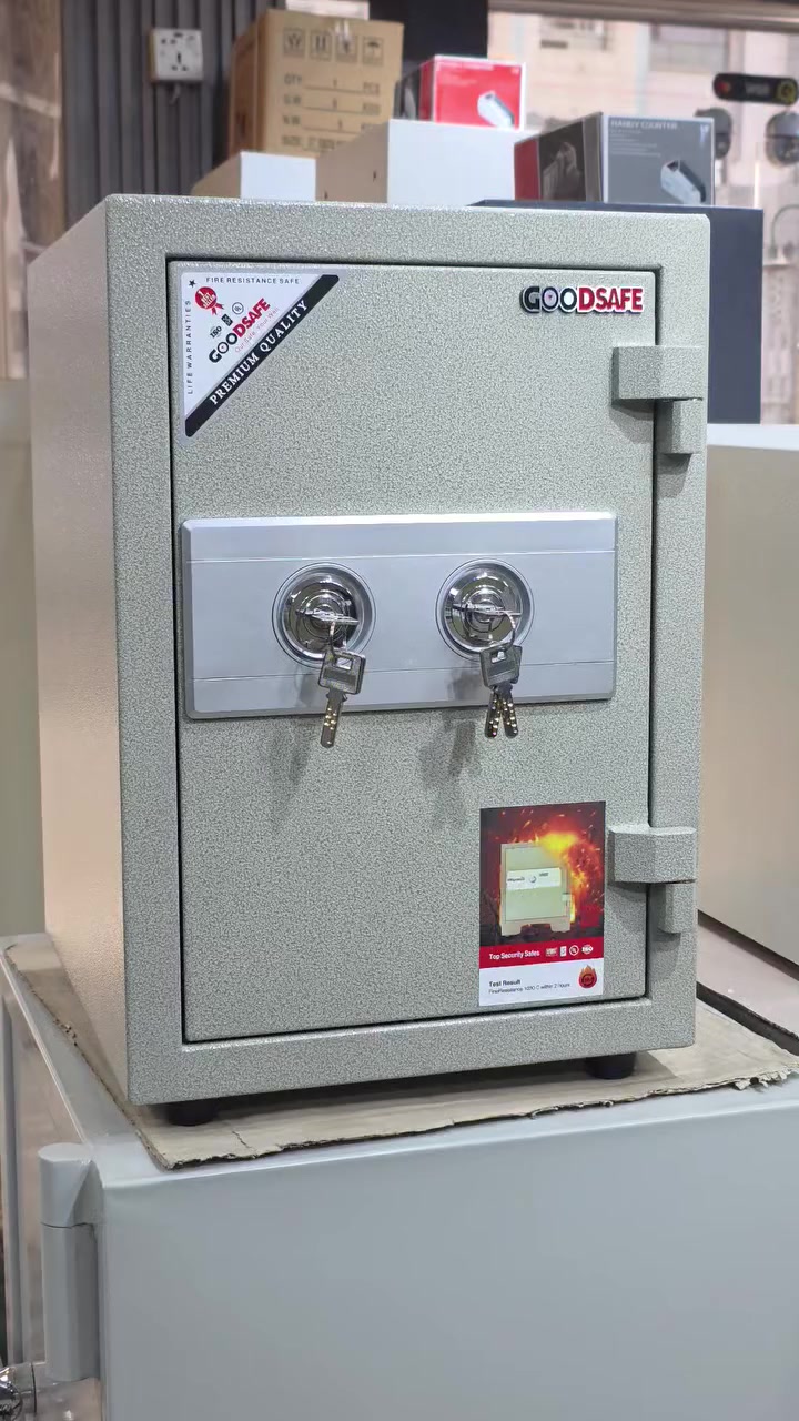 وفرلكم قاصات الفرقان  للقاصات الثقيلة وعداد النقود 

قاصة  من شركة GOOD SAFE الفيتنامية 🇻🇳 

مواصفات القاصة 
1.الباب 3طبقات 
2.شفتات 6سل ستيل 
3ضد الحريق والرطوبة 
4.مفتاح غير قابل الاستنساخ 
------------------------------------

ارتفاع 50سم عرض 35سم عمق 40سم وزن 65كيلو 
دبل كيلون السعر 175الف مع التوصيل 

ضمان حقيقي لمدة 10سنوات

العنوان بغداد شارع النضال مقابل مصرف الرافدين 
للاستفسار مراسلة الصفحة 📧
او الاتصال بلرقم ☎️***********
