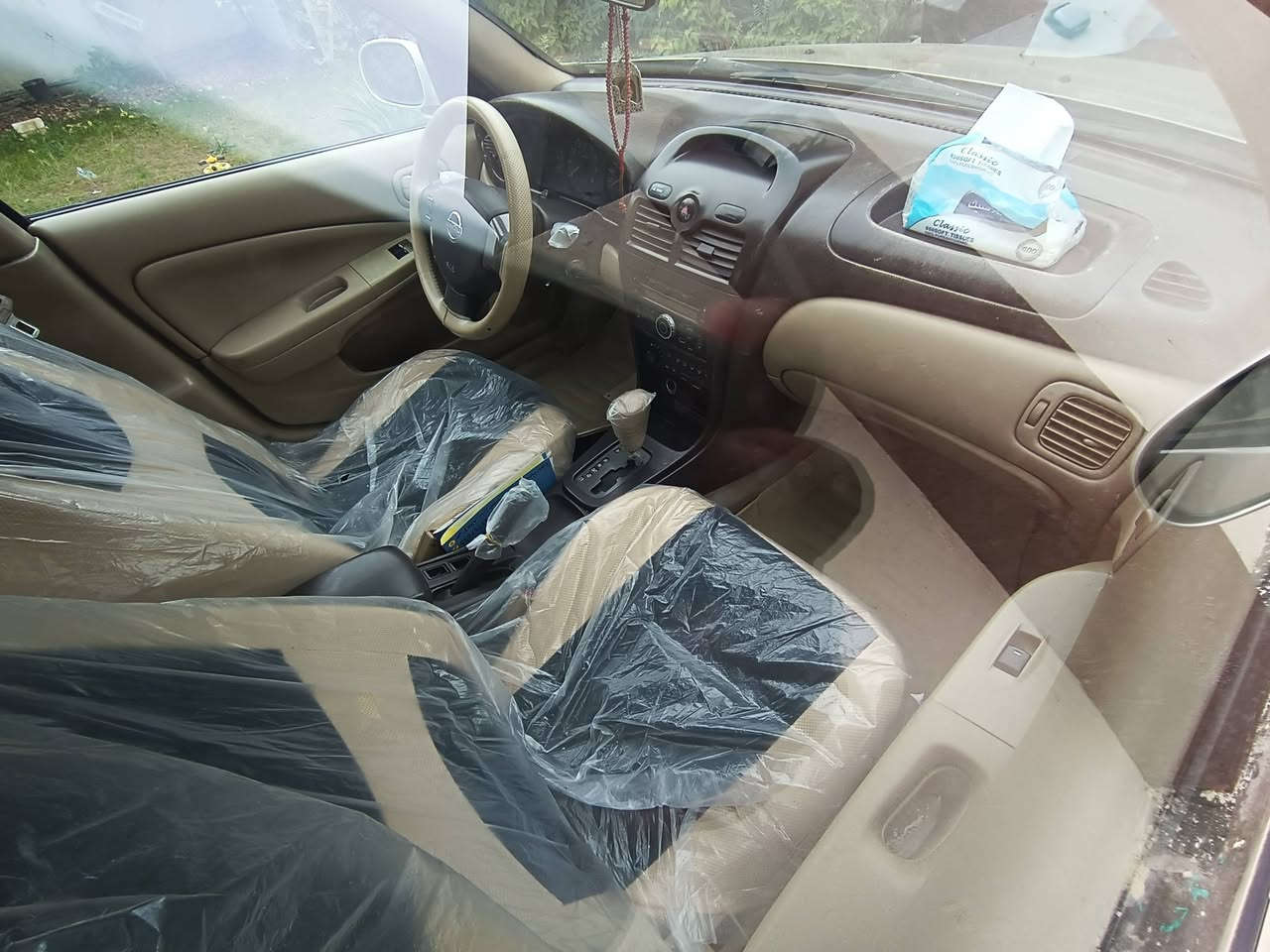 نيسان سني ٢٠٠٨
بدي كوري ..سامسونك 
مكينة وكير مكفولات 
سونار مرفق بالصور 
سعر ٩٠ شرط التحويل 
مكاني بغداد ***********
