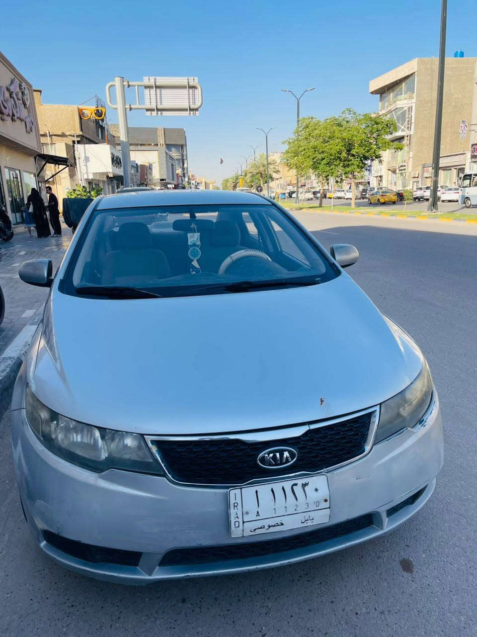 السلام عليكم من رخصة الادمن
سيراتو ٢٠١٢ خليجي مواصفات عادية
بدون صبغ فقط ضربة صغيرة بباب الصدر
تبريد وحدادية جاهزة ماشية ١٤٥ الف
سنوية لل٢٧
مكاني الحلة ***********
