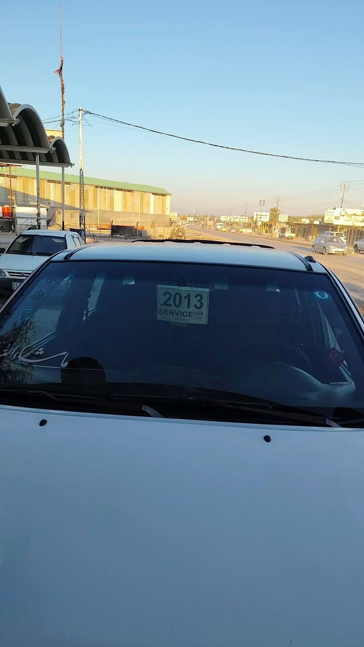 سلام عليكم كريت ويل للبيع موديل 2012 مكفوله كفالة من ظربه وتبديل كير محرك حداديه تخم  تاير تبريد تدفأ كهربائيّات كله شغاله رقم قادسيه مشروع وطني سياره جاهز مالت جناي رقم موبايل *********** سعره 63 اوبيه مجال
