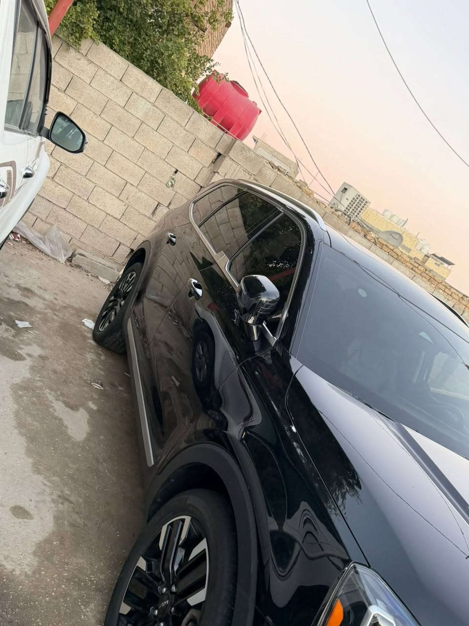 كيا تلورايد 2023 رقم بغداد ب اسمي حادثها موضح صبغ بابين فقط فول #برستيج فول مواصفات مري قلاب ع بك فتحتين كشانات الاماميه والخلفيه تبريد خزن ميموري
اعلى فئه أناره داخليه خمس كاميرات ماشيه ٦٩
السعر 330$ مجال بسيط ***********
