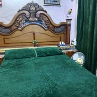 غرفة اخشاب للبيع اصلية من الخشب الثكيل يشهد الله ب150 *وبعد وياهن كندو...