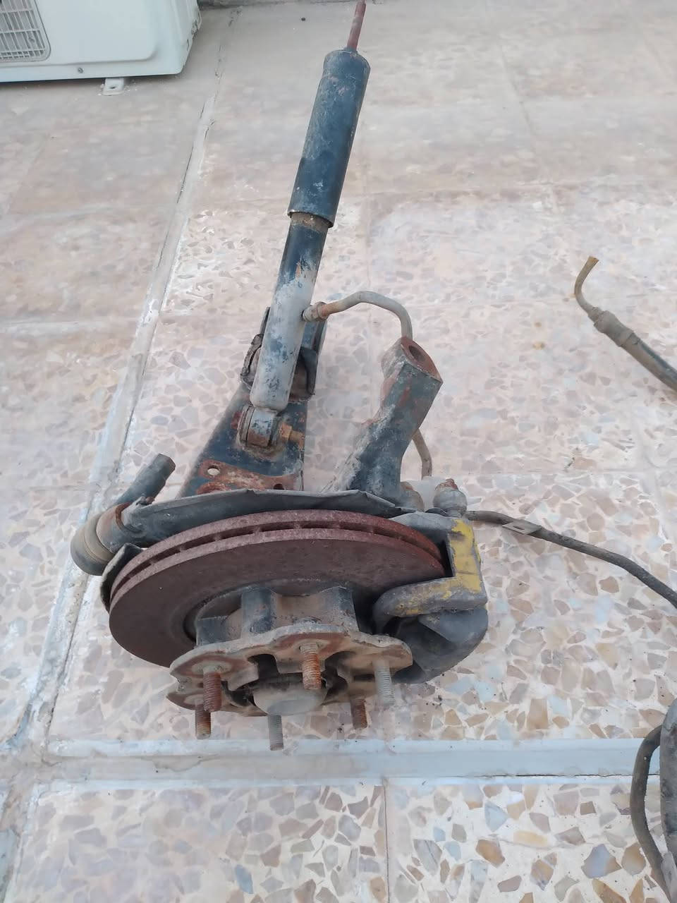 أغراض مازده بومه ٢٠٠٥  للبيع
***********
