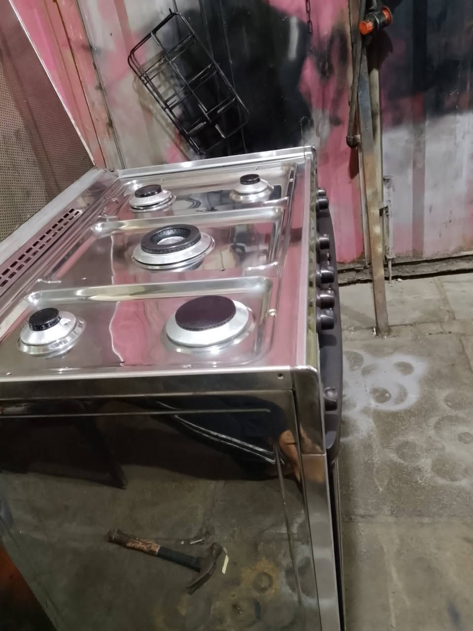 سلام عليكم طباخ كريازي باب الاول النضافة 100/100 العنوان بغداد شهداء العبيدي السعر 175يوجد توصيل  ***********
