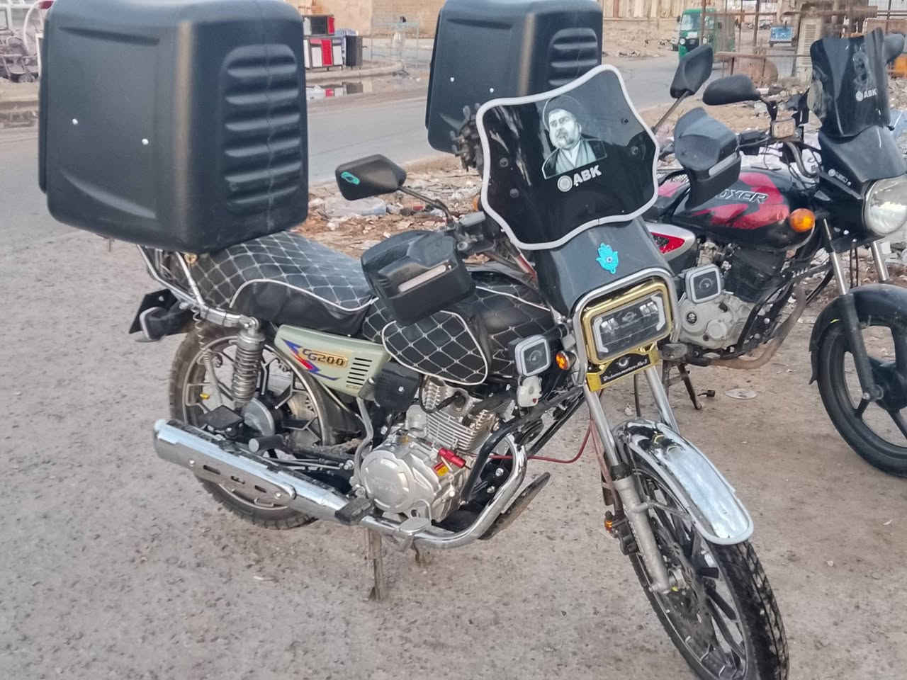 للبيع هيه وغراضهة بس صندوك مو وياها كفاله عامه سعر خاص *********** وتساب بي مكاني بغداد حسينيه
