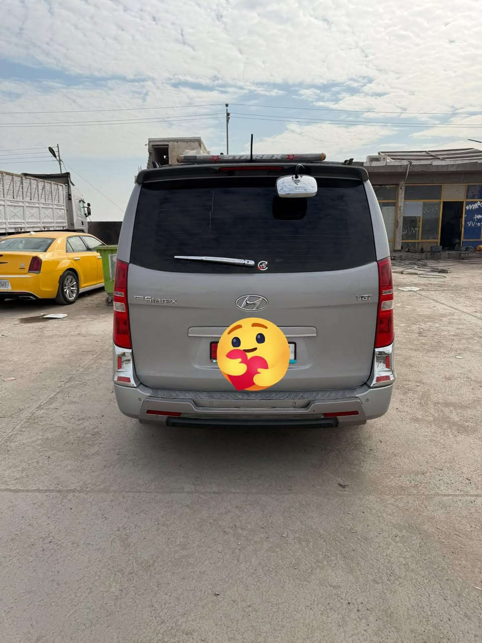 لبيع ستاركس لبيع موديل 2018 هاذ رقم رعيه سياره  238 سعرها ***********
