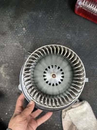 فان تبريد اطلس 2018 اصلي تفصيخ  ب150 ألف 07806494661 يوجد توصيل ضمان ع...