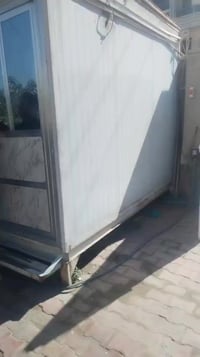 كرفان للبيع 6في 3 مكان بغداد اصليخ مليون 600 بي مجال07702458254