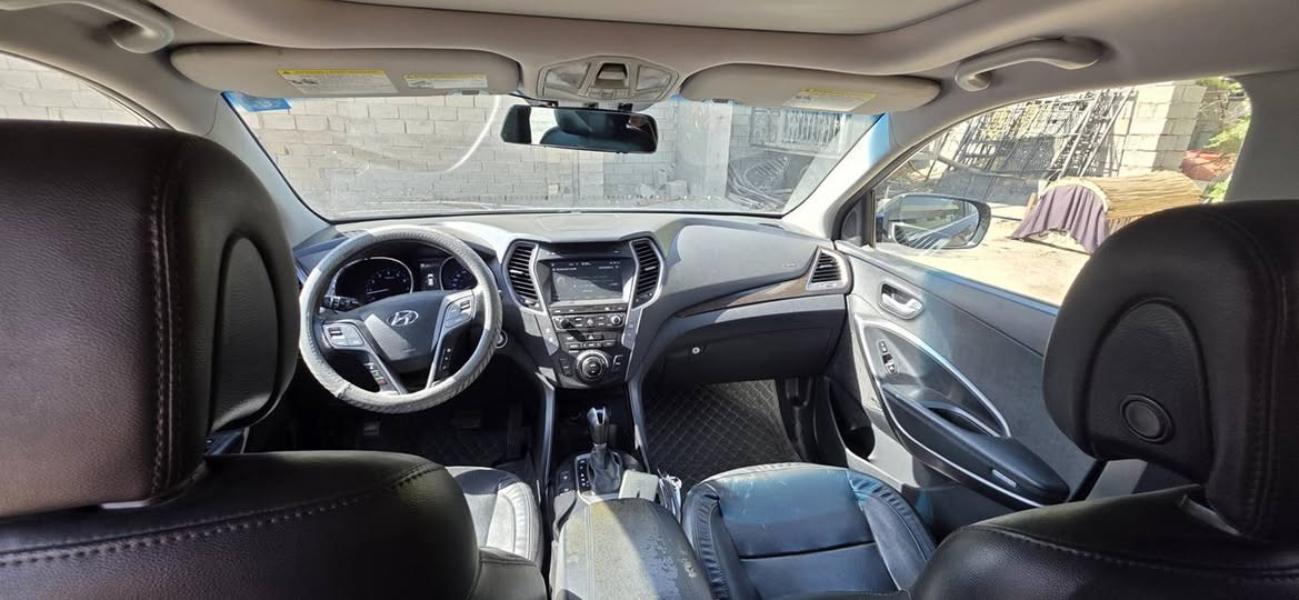 🚘 للبيع أو مراوس بسيارة أحدث
📍 سنتافي 2017 ليمتد 1/1 فول مواصفات للأخير

السعر 145
✨ المواصفات:
تشغيل بصمة / بانوراما / شاشة كبيرة
لايتات أمامية وخلفية LED
جلد بالكامل
بردات خلفية
إشارة بالمرايا + نقطة عمياء + رادار جانبي
كراسي كهربائية مع تدفئة وتبريد
ستيرن تدفئة
ويل كب كروم حجم 19
جنطة كهربائية
مكينة 2000 تيربو 
ماشيه 135 ألف كم فقط
🛠️ الملاحظات:
حادث بسيط نص البنيد وتم صبغ البنيد فقط، بدون أي دواخل.
📄 الملكية:
رقم بغداد باسمي، تحويل ثاني يوم.
📍 الموقع: واسط – النعمانية
📞 للاستفسار: ***********
