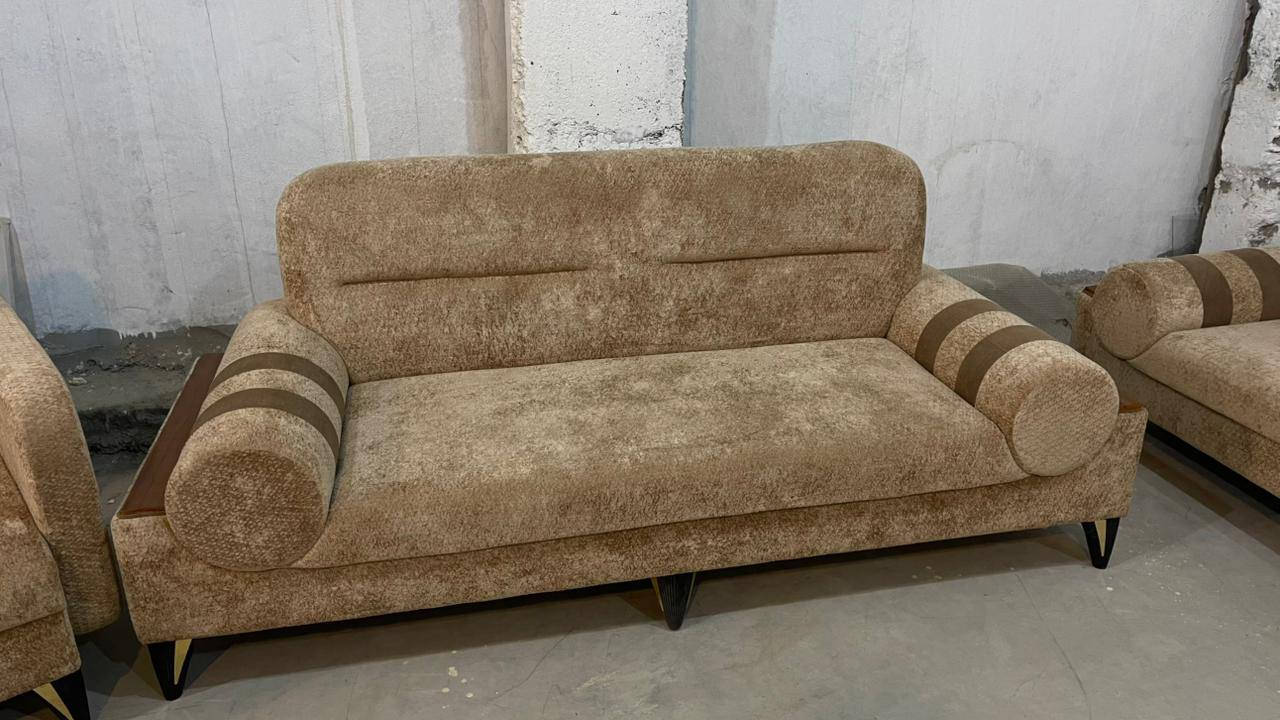 اللهم صل على محمد وآل محمد
عرض خاص – مجمع الهادي للأثاث 🔥
تخم ديوان موديل جديد وفخم ✨
تصميم عصري يضيف فخامة للبيت ومريح جداً بالجلوس.
✔️ قماش قوي وجودة عالية
✔️ مناسب للصالات والدواوين
✔️ تشطيب مرتب وشكل راقي
💰 الأسعار : من250 ألف الى 900 الف وأيضا يوجد ضمان لمدة 5 سنوات


**إذا كنت صاحب هذا الإعلان وتريد حذفه لأي سبب، رجاءا أرسل رسالة إلى الدعم الفني**