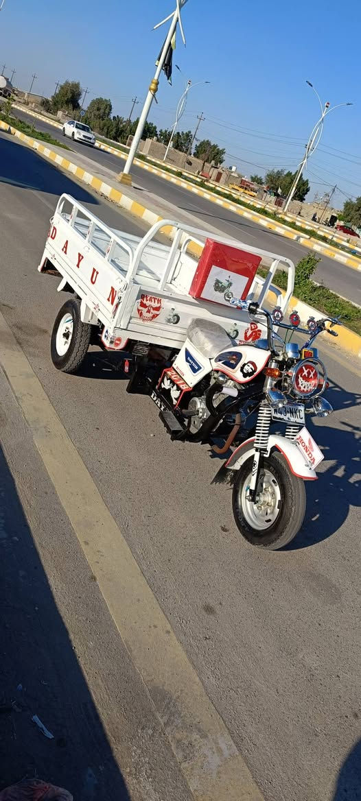 السلام عليكم
الستوته للبيع موديل 18 أوراق كامله بسمي 

الستوته جاهزه ي نقص مابيه كهربايات كله شغل 

محرك 24 برغي مامفتوحه بيه مكفوله من كلشي 

تخم تاير جوبلس اكسن بل جيس جاهزه للخير 

اتريك وين مايعجبك مكفوله من كلشي جاهزه 

مكاني بل ناصريه يم كراج بغداد الموحد 

السعر ( مليون 500 ) رقم ( ***********)
