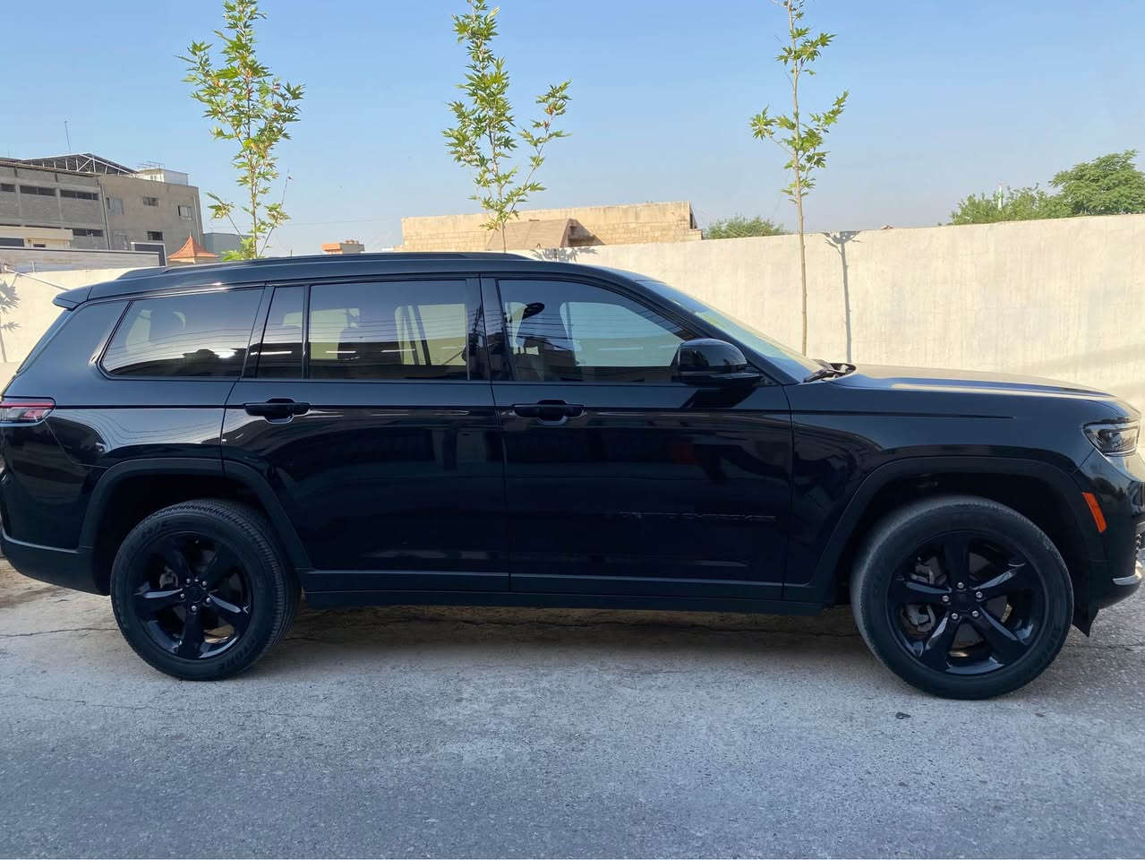 کوردی /عربی 
*********
دروستكراوي :-jeep 
مۆدێل :- grand Cherokee
4-4
ساڵ : 2024 
بزوێنەر : V6 3.6L
بگۆری بزوێنەر : Automatic 
بولند صبغ بئ ارباگ بئ داخلي 
سوتەمەنی : بنزین
نرخ :28.500$
دۆخ : بەکارهاتوو
ماوەی ڕۆشتوو:km32.000
تابلو ئوتومبێل : هه ولير  
***********
النوع :-jeep
المودیل :-Grand Cherokee
السنة : 2024 
المحرك :  V6 3.6L  
ضرر : فقد بولند بدون دواخل و ارباك 
ناقل الحركة: Automatic
نوع الوقود : بنزین
الحالة: المستخدم 
السعر: 28:500$
عدد اميال32.000 km      
رقم السیارە: اربيل 
**********
*********** أربيل, العراق


**إذا كنت صاحب هذا الإعلان وتريد حذفه لأي سبب، رجاءا أرسل رسالة إلى الدعم الفني**