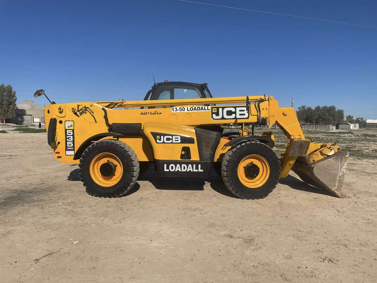 للبيع 2004بدون رقم منفيست تاير25 ؟13-50 كه لار بشرط ***********
