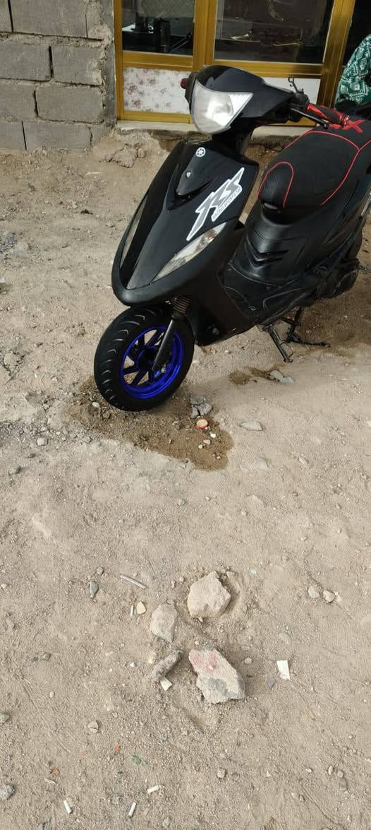 دراجه ماكس عدله للبيع دراجه كامله من كلشي ما عوزه برغي سعر ٧٥٠وبيهامجال العنوان زبير ***********
