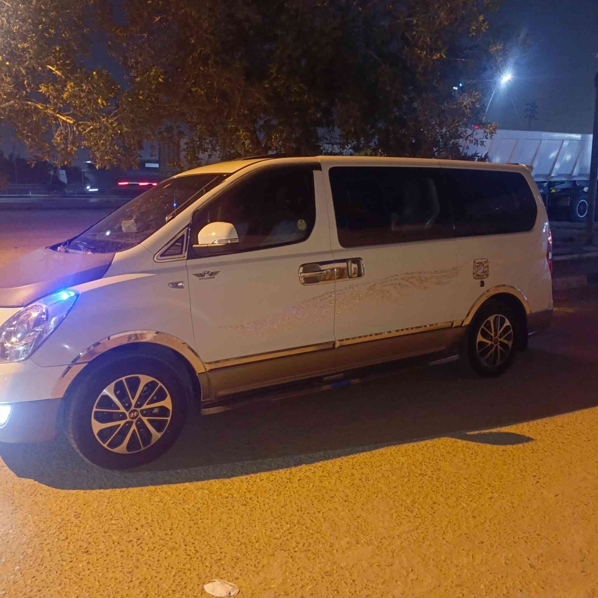 اسلام عليكم للبيع ١٦ مسكر كفاله عامه مكينه سبلاين ويل مري في اي في دوشمه ارظيه كشنات كله جديد سياره جاهزه تخم تاير نكسن ***********/ سعر ٢٣٧ بيه مجال
