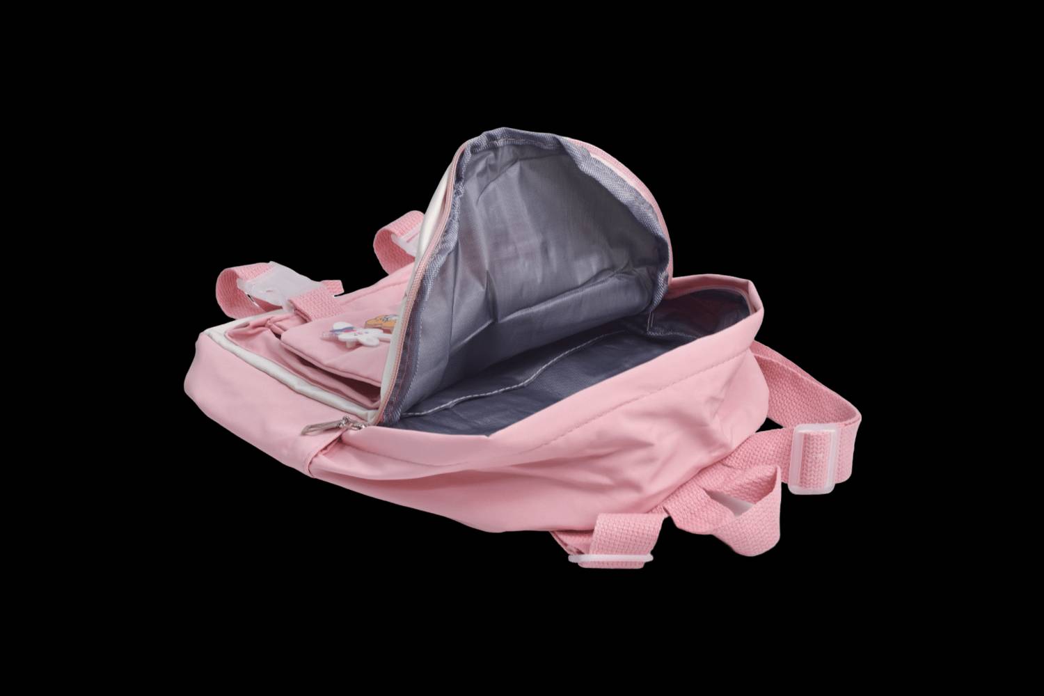 حقيبة اطفال صغيرة

الميزات:

قماش من البوليستر المقاوم للماء

بطانة داخلية تحتوي على جيب

جيوب خارجية عدد 4

أبعاد المنتج: 27×30 سم