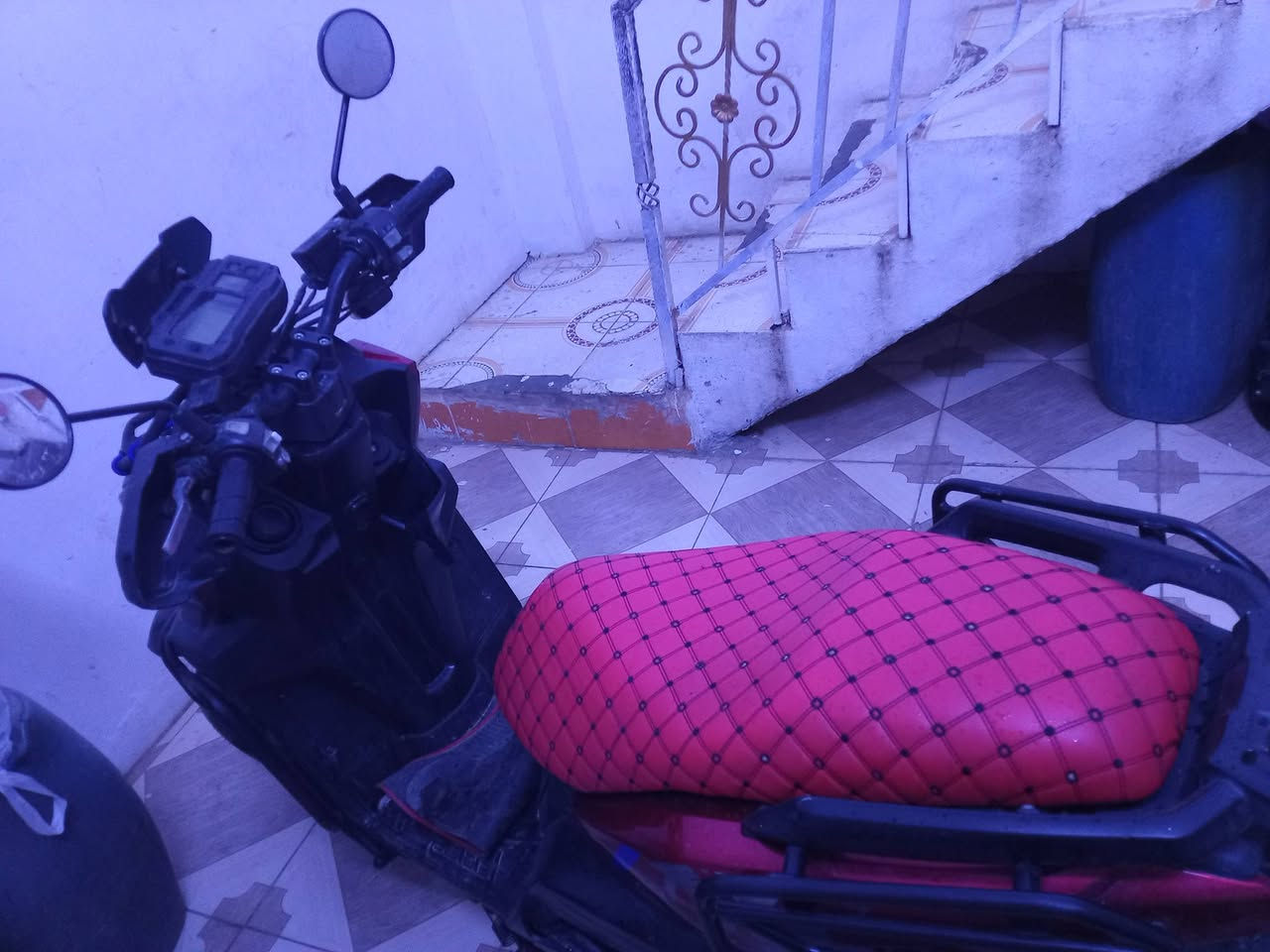 هذا ماطور للبيع السعر مليون 200 نهايتها البريد يخابرني على رقمي ***********
