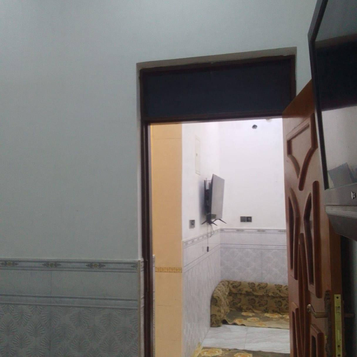 بيت زراعي قرب مجمع نور الناظر  بالاسكان الصناعي 
مساحه  ١٠٠م  
١٠×١٠
طابق واحد  بناءه حديث  ودرجه اولى
غرفه وصاله ومطبخ ومجموعتين  صحيه 
السعر ٧٥مليون
للإستفسار الإتصال ع الرقم***********
