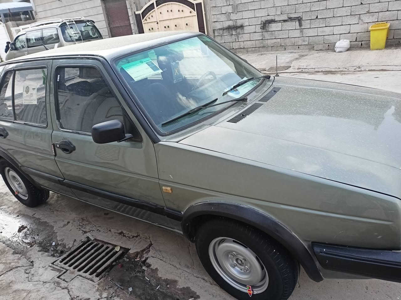 سلام عليكم گولف للبيع مشروع وطني سنويه هزه رقم كله جديد بسمي شرط تحويل بطاقه بانزين بي كير ومحرك شرط 5كير جيتا شرط كابريتر شرط صدر امامي صدر خلفي جديد درايم شفتات هندبريك  شغال جديد كهربائيات كله شغال شرط كيج حماوه كيلومتر بانزين كله شغال تدفئه شغال اربع تايرات وبطاريه جديد قفل مركزي سنتر لوك شغال سياره كلش نضيفه بالعافيه ع الياخدها سياره مال جناي مال بيت ماتصرف عليه ربع جاهز من كلشي وترايك للبصره مسجل سماعات شغال صبغ عام لجماليه فقط بدون ضربه جاكوج مابي موديل 88بدون باور غرفتهه نضيف كلش سياره أحلى من الصور سعر 32ومجال بسيط شراي خابر مامتواجد عالفيس عنوان كركوك وتحياتي ***********
