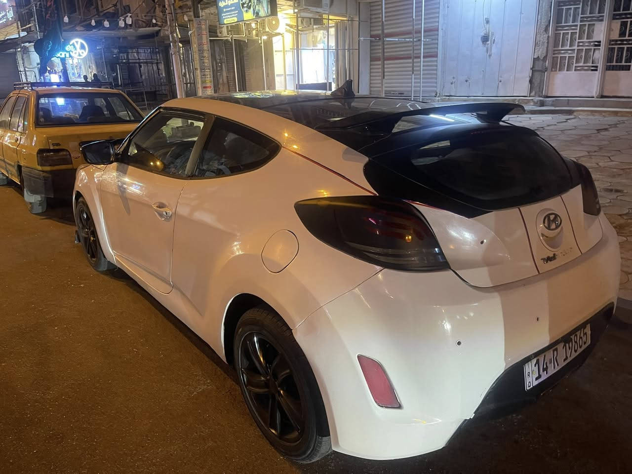 هونداي فولستر موديل ٢٠١٢ امريكي مصبوغه عام بدون دواخل ١٦٠٠ جيد ا سيارة جاهزه اناره داخليه ازنون شاشه تبريد شغال تخم تاير حديد الصدر جديد ي سعرها ٧٠ وبيه مجال عنوان بغداد البياع ***********
