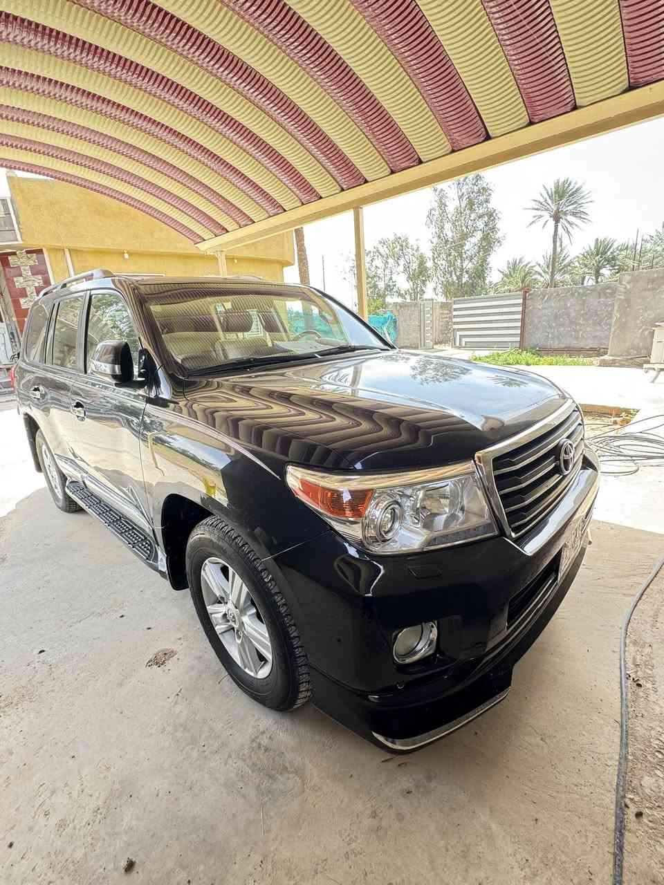 لاندكروز ٢٠١٢ للبيع
ماشيه ٢٠٠ ألف كيلو
مواصفات البريم
وبيه شخط بالطول ع الجهة اليسرى وبارد بخشم الجاملغ الامامي الجهة اليمنى مقدار شبر فقط
السعر ٣٧٥ ورقه وبيه مجال 
للاستفسار الاتصال ع الرقم 
***********
العنوان. واسط. الأحرار
