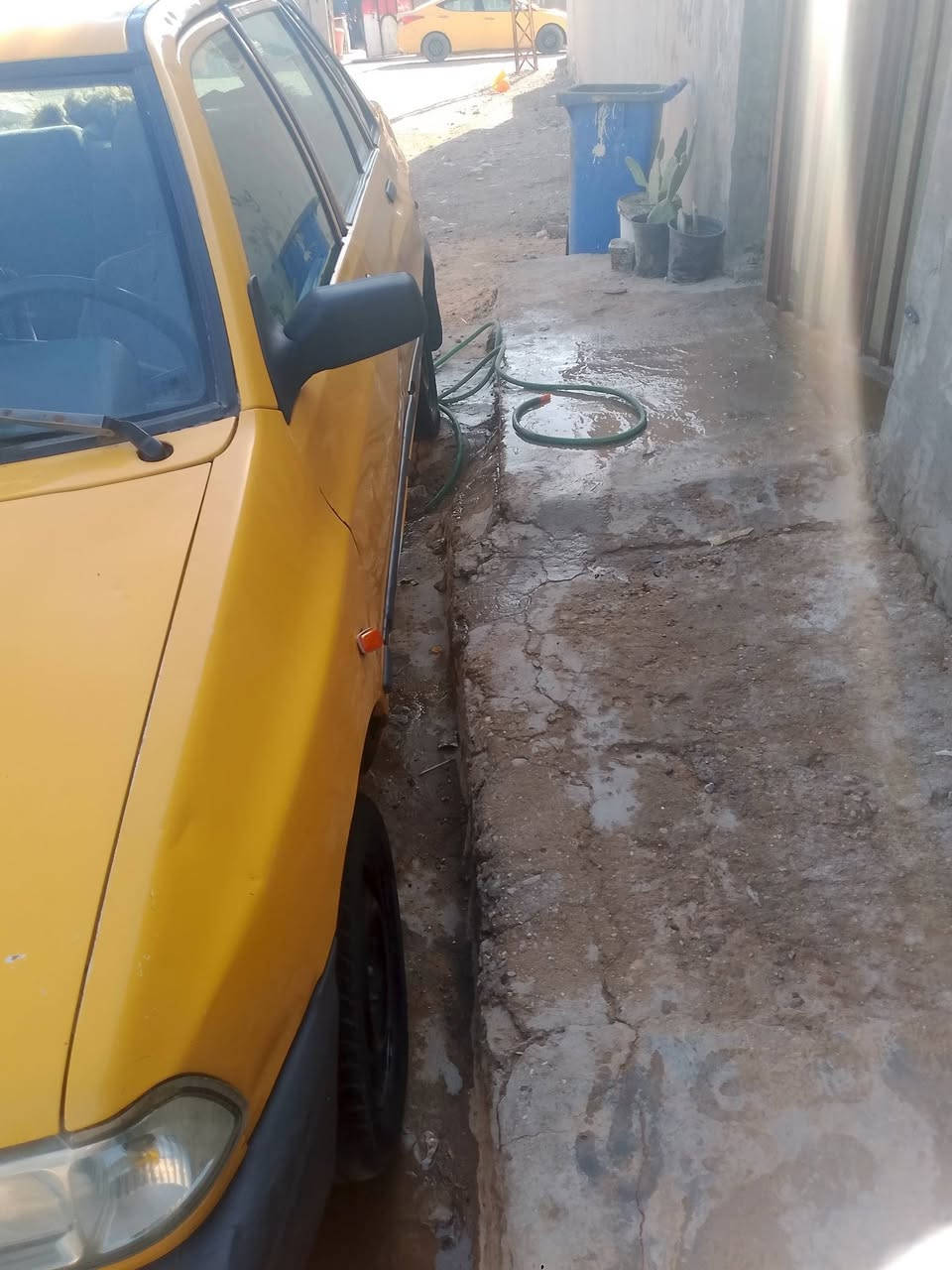 السلام وعليكم سايبه للبيع مديل 2010 مكفوله كفاله عامه شواصي مكفولات كشر مكفول كير جديد باتري جديد مكينه بيهه خيط بوخار قليل مكان سياره بغداد زعفرانيه السعر 22 وبيهه مجال للطيبين رقم الهاتف: ***********
