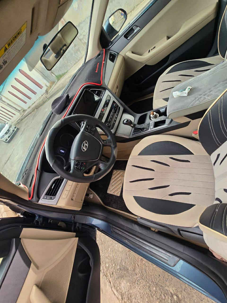 سلام عليكم 
سوناتا 2016 
ضرر قطعة واحد صندوق خلفي
سيارة مال جناي نضيف كدام عينك 
كابون موجود 
سنويه مجدد لحد 2028 
مكينه مفتوح 
السعر                       128$  بي مجال بسيط
سونار موجود هم
استفسار خابر رقم الهاتف ***********
