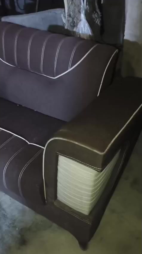 قنفات عدد2 مع كراسي عدد 2 نظيفات
الي يريد تصوير فيديو موجود يراسل واتساب ***********
للبيع اخذت تخم كامل و ماعندي مجال لذني
سعر 225 وبيهن مجال اريد ابيع مكاني القبله
للاستفسار اتصال علئ رقم ***********
