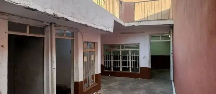 @إشارة 
#للايجاررر 
بيت عدد 2 للايجار بيت بصف بيت و البيتين نفس التفاصيل

#دار_للإيجارررررر_حي_القاهره 

🪧نوع العقار : دار سكني شرقي 

📍العنوان : حي القاهره نهاية حي الجامعه

📐 المساحة : 90م

📋التفاصيل: غرفتين مطبخ حمام مخزن فوك خدمات 

#سعر_الإيجار_175 للبيت ال1
عمولة عالطرفين 👍


**إذا كنت صاحب هذا الإعلان وتريد حذفه لأي سبب، رجاءا أرسل رسالة إلى الدعم الفني**