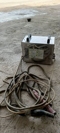 مكينه لحيم للبيع شغاله ونظيفه‏‪07748462798‬‏