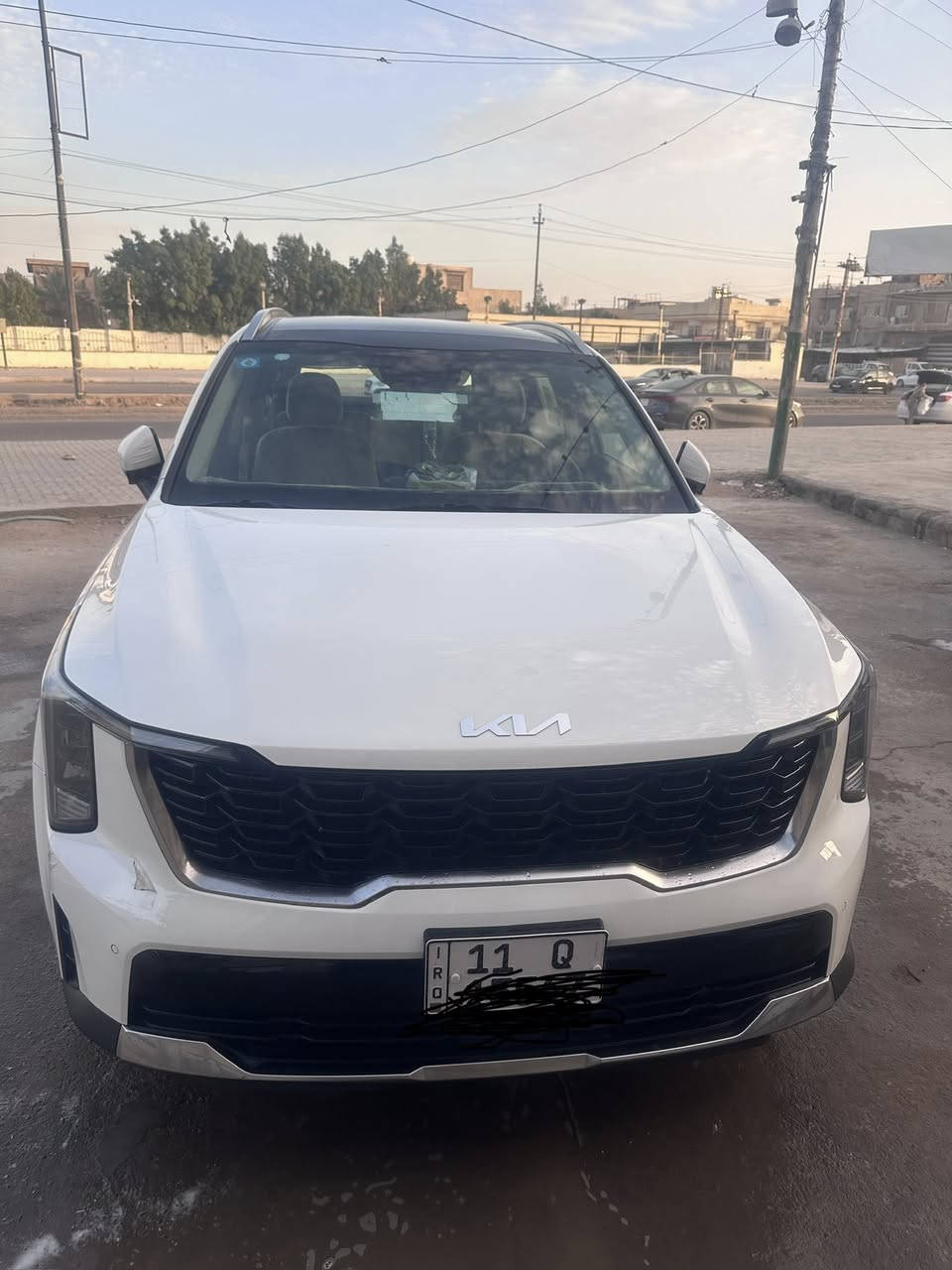 السلام عليكم 
سورنتو 2025 خليجية 
فول مواصفات1/1 
داتاشو 
بنوراما 
كراسي كهرباء 
شاشة متصلة 
كير ماوس 
بصمة 
ويل 20
سايد بريك دكمة 
بردات
صندوك كهرباء 
دبل كامره خلفية
دوسات
السيارة مكفولة كفالة عامة  
ماشية 24 الف  
***********
