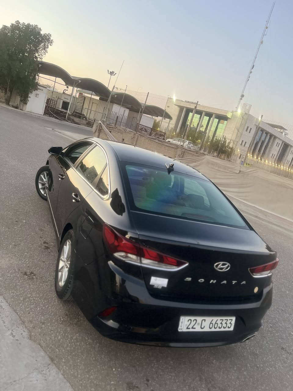 سوناتا 2019 
امريكيه اسود ماشيه 75000 ميل 
السياره مكينه GDI مفتوحه ماكو دونز 
السياره جديده و جاهزه من كلشي حادثه شفه البنيد و الجاملغ مبدل بلادي و مصبوغ بس بدون اي حادث
السياره رقم اربيل باسم عربي 
الرقم مميز 
للاستفسار ***********
