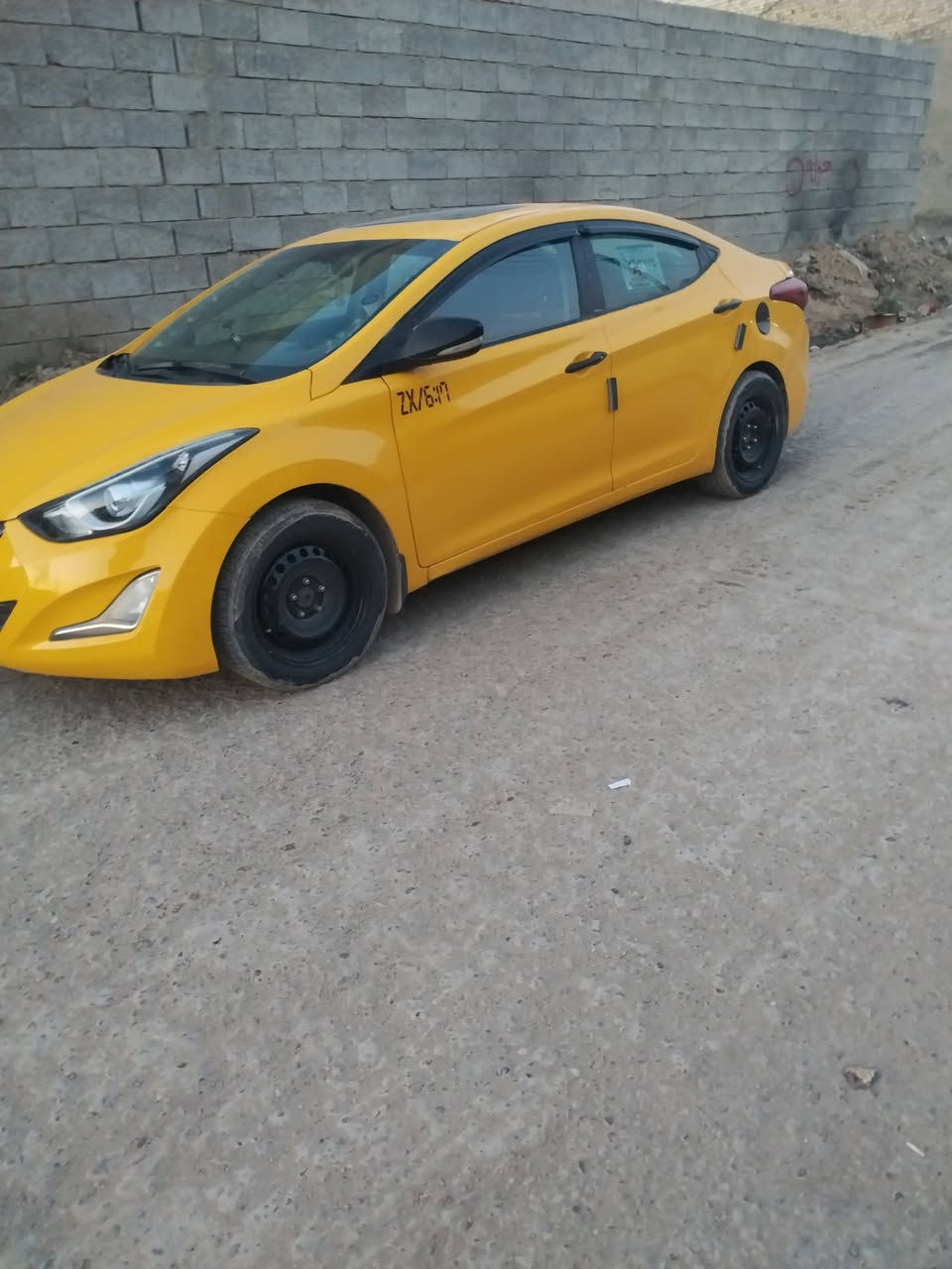 السلام وعليكم النتره موديل 16 رقم بغداد دولي هسه داكه بسمي محرك وكير وتبريد خير من الله سياره فول موصفات  مكان بغداد الحسينيه مال المعامل سياحي السعر ب٩٥ وبيه مجال وشراي تصل ***********
