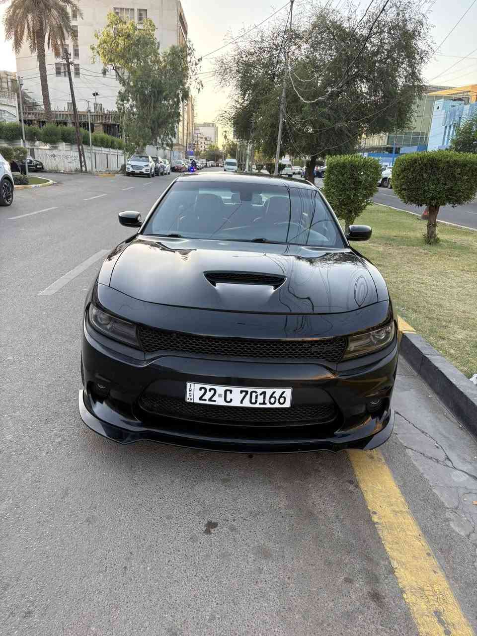 سلام عليكم 
جارجر rt 2020
فول عده السلايد
شاشه جبيره 
كشنات جلد ومخمل وكهرباء 
تدفئه كشنات وتبريد امامي والخلفي هيتر فقط
كشن خزن ميموري
كزوز بلادي حت البطيخات بلادي
ماشيه 47الف ميل بلادي 
كلوب واحد بلدشبول ممشتغل
صدر جديد حداديه جديد 
كير ومكينه كفاله 
حادثه موضح بلسونر 
وبيه كلير عل كد شبرين بل جاملغ لخلفي 
بيه شخوط بلباب ناشره موضحه 
السياره رقم اربيل سنويه ب2027 تنفذ 
شرط التحويل فقط 
مكاني الكراده 52
سعره 200 وبيه مجال بسيط كلش 
***********
